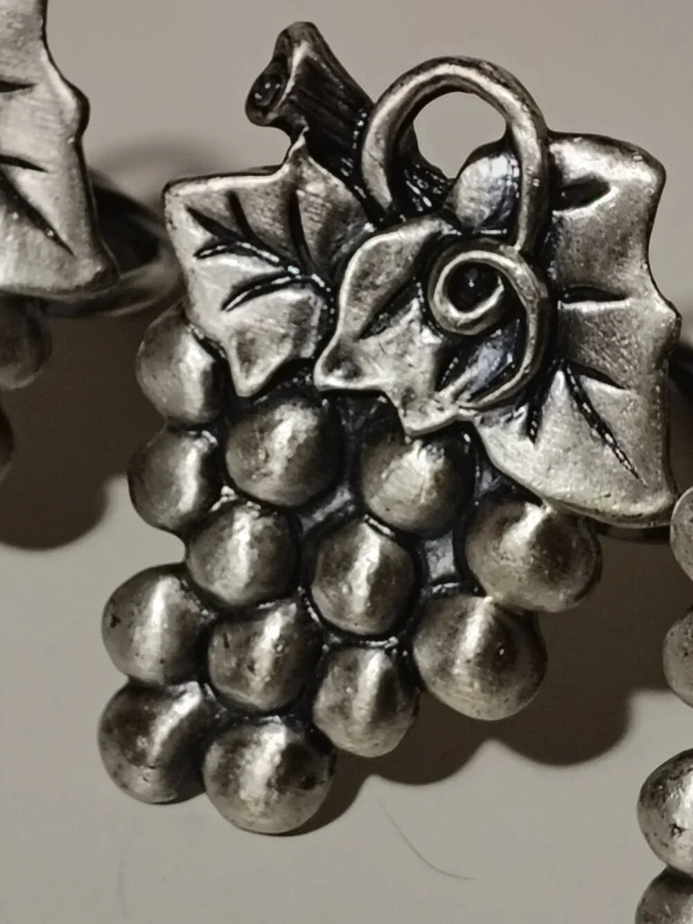 Napkin Ring Set Pewter Grape Tuscan Cottagecore Home Decor Dining Holiday 4 pc.